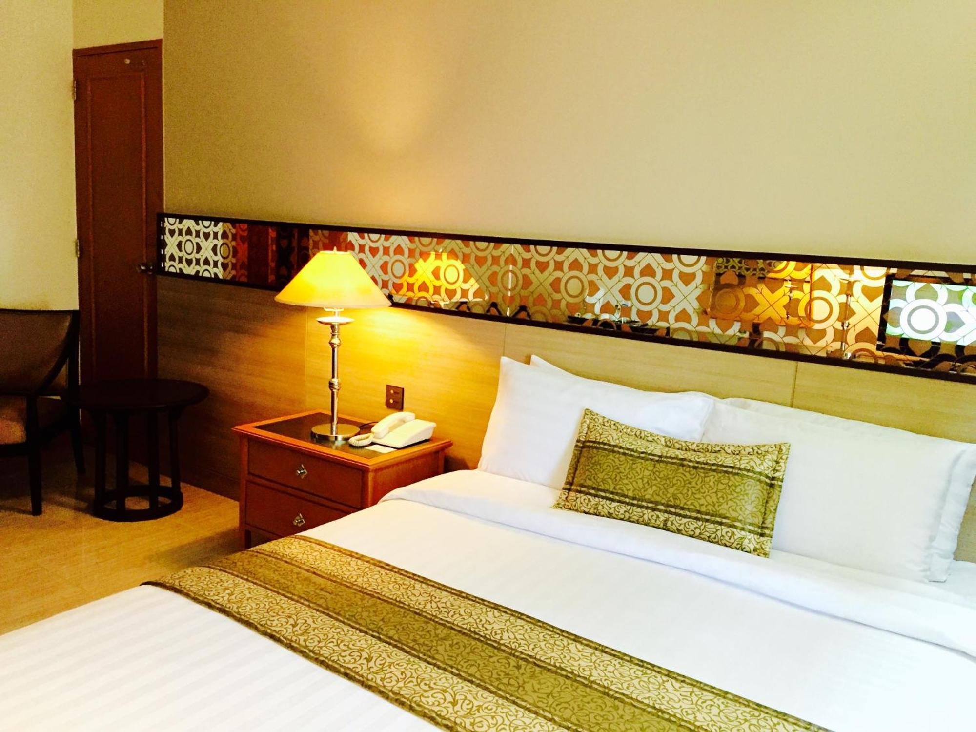 Indra Regent Hotel Bangkok Dış mekan fotoğraf