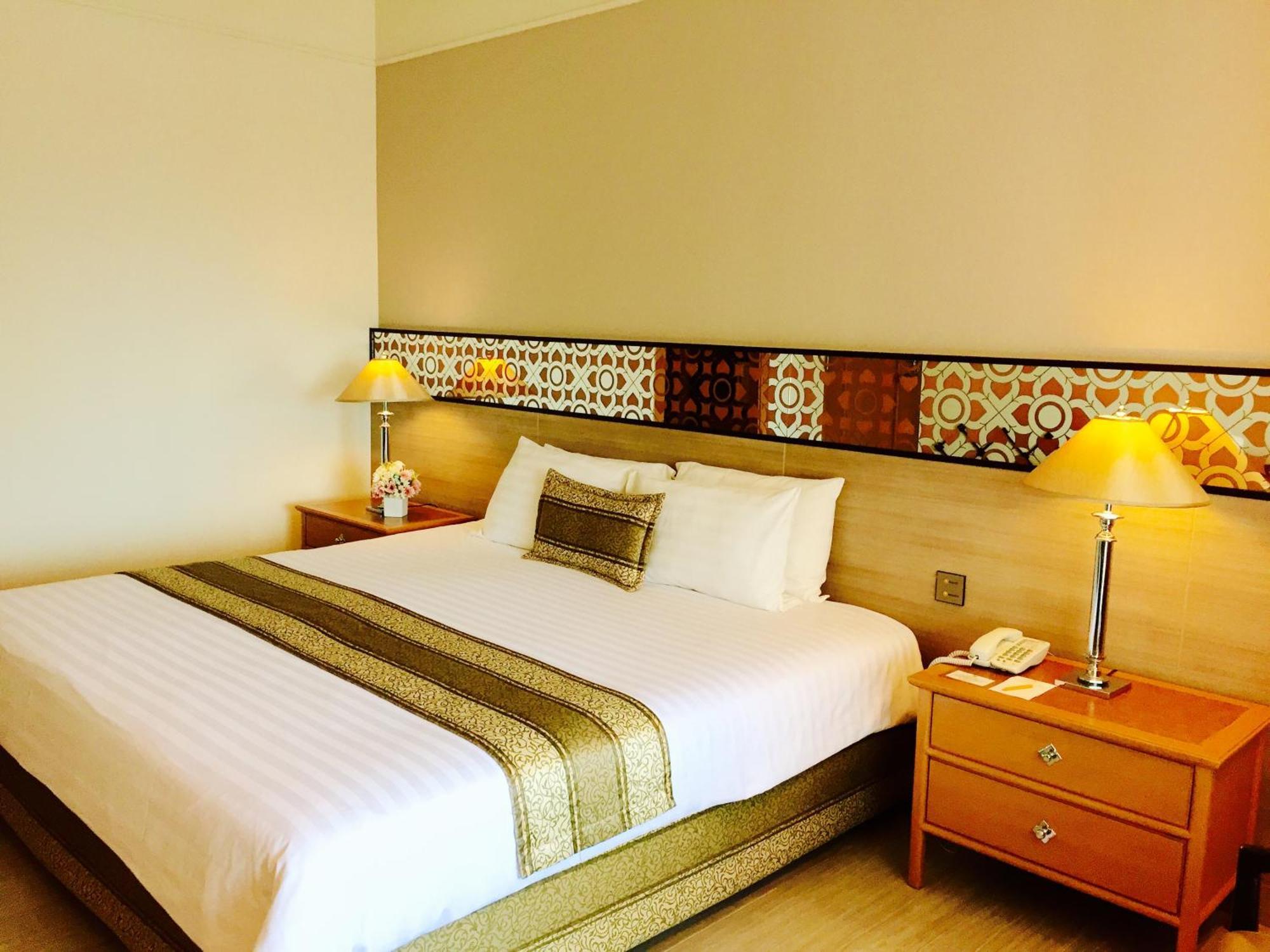Indra Regent Hotel Bangkok Dış mekan fotoğraf